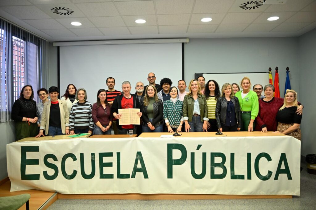 Pilar Alegría ratifica su compromiso con la educación pública frente al rechazo del PP y VOX a apoyarla