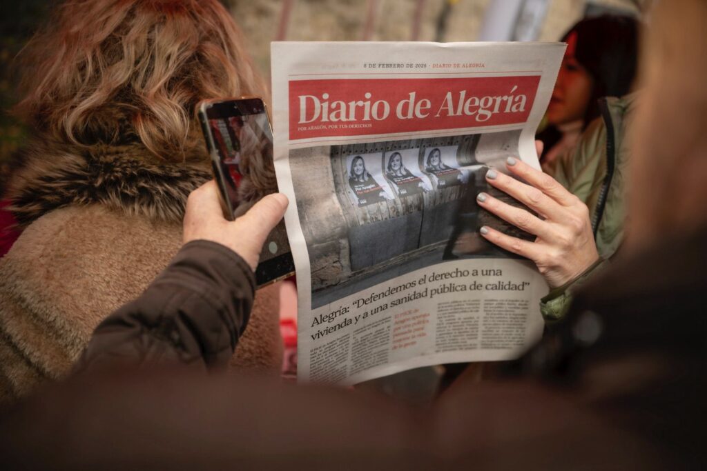 El PSOE Aragón presenta el periódico “Diario de Alegría”, un formato innovador para dar a conocer su programa electoral periódico