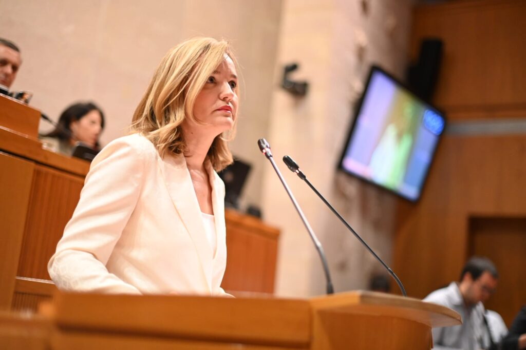Pilar Alegría debate investidura 2026